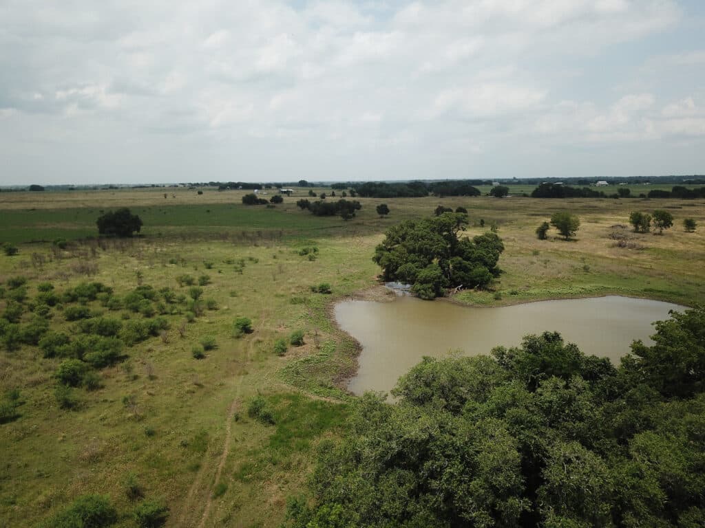 000 CR 240, Hallettsville, TX 77964 — public listing photo 5