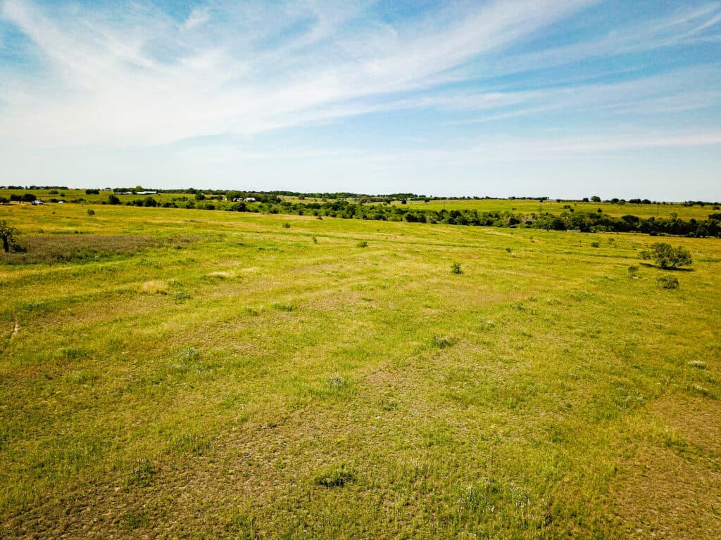 000 CR 369, Shiner, TX 77984 — public listing photo 7