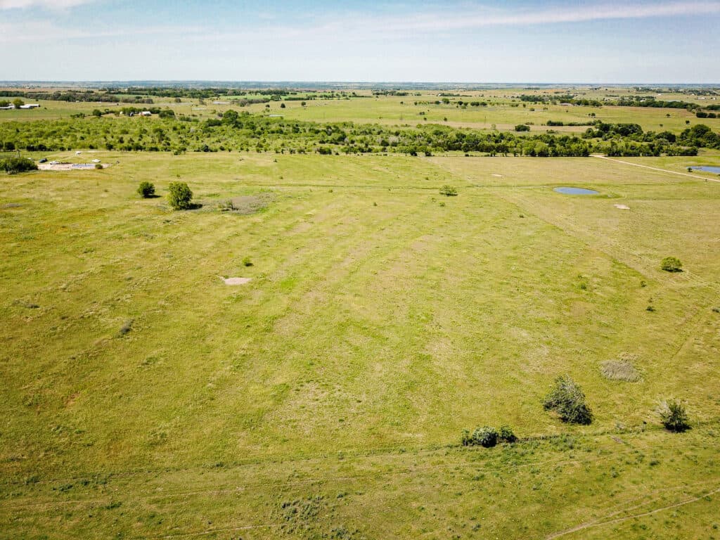 000 CR 369, Shiner, TX 77984 — public listing photo 13