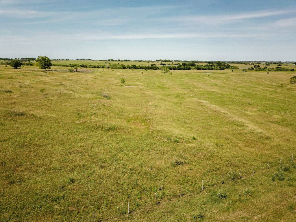 000 CR 369, Shiner, TX 77984 — public listing photo 18