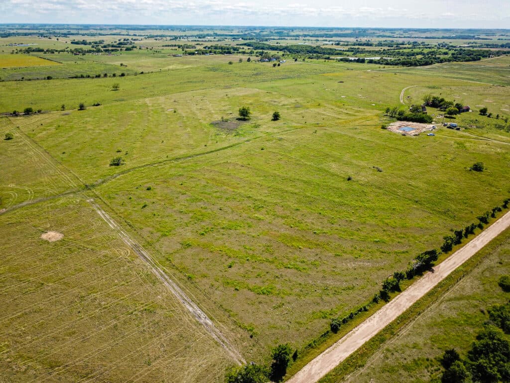000 CR 369, Shiner, TX 77984 — public listing photo 21