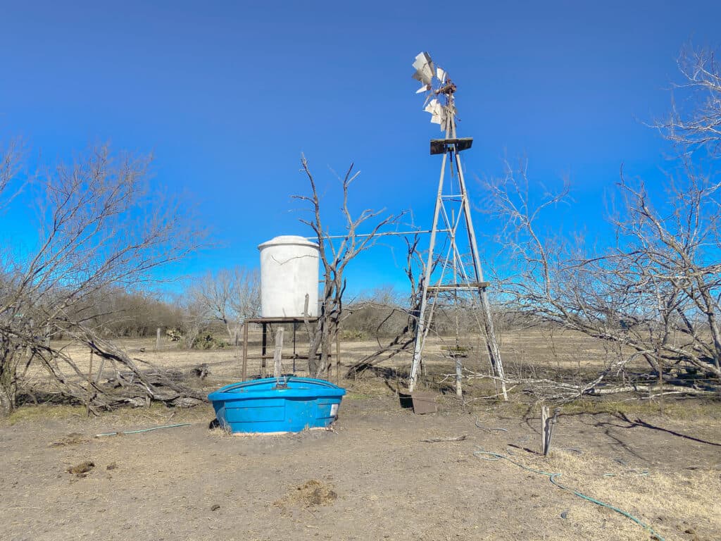 000 FM 2043, Goliad TX — public listing photo 25