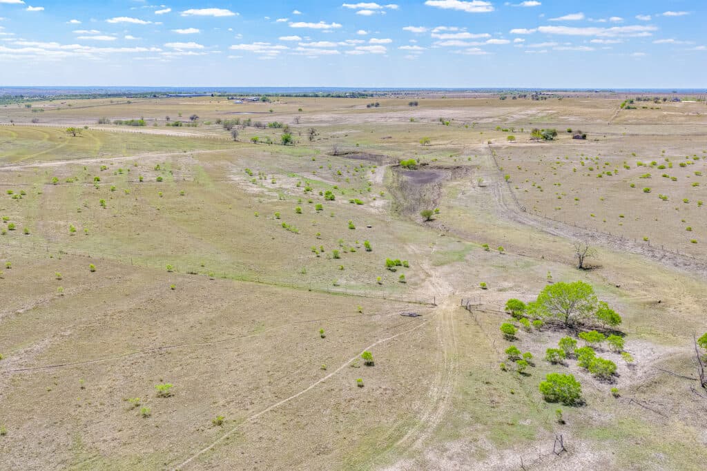 1037 CR 340, Shiner, TX 77984 — public listing photo 10