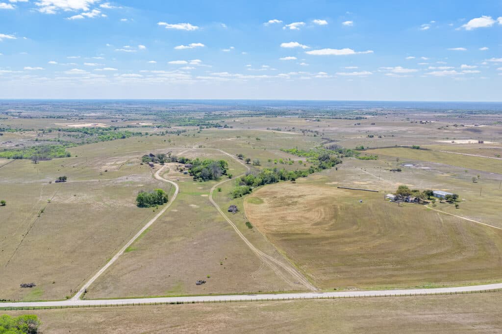 1037 CR 340, Shiner, TX 77984 — public listing photo 32