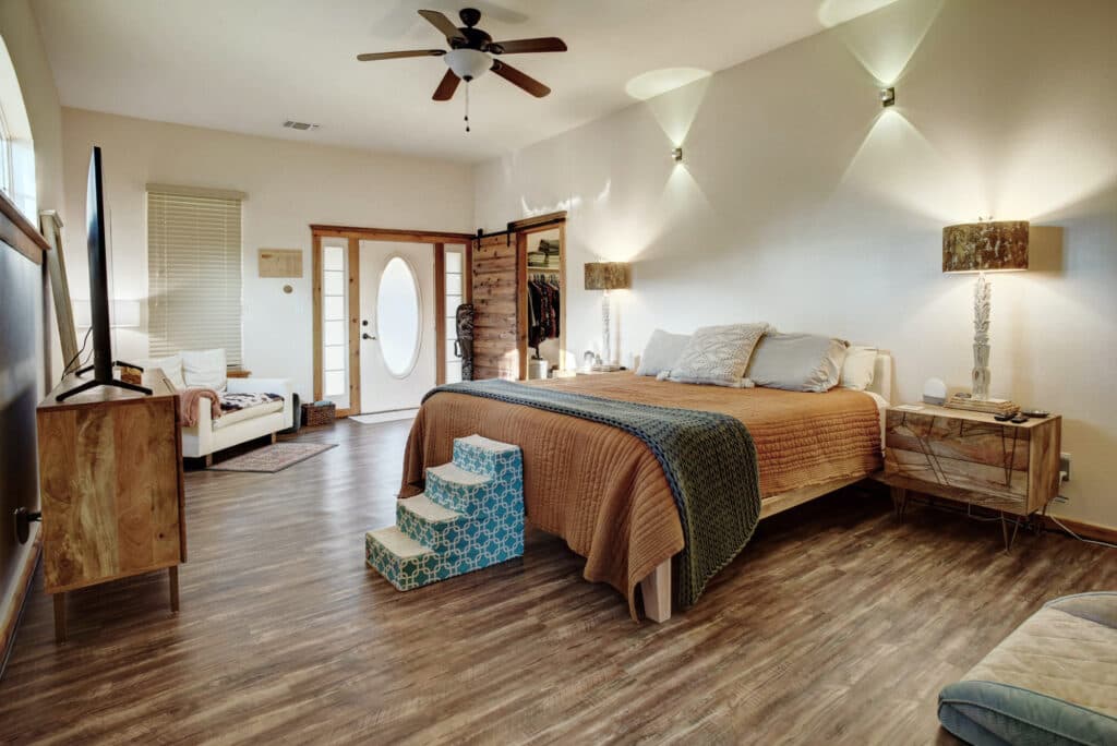 104 Coke Street, Yoakum — public listing photo 15