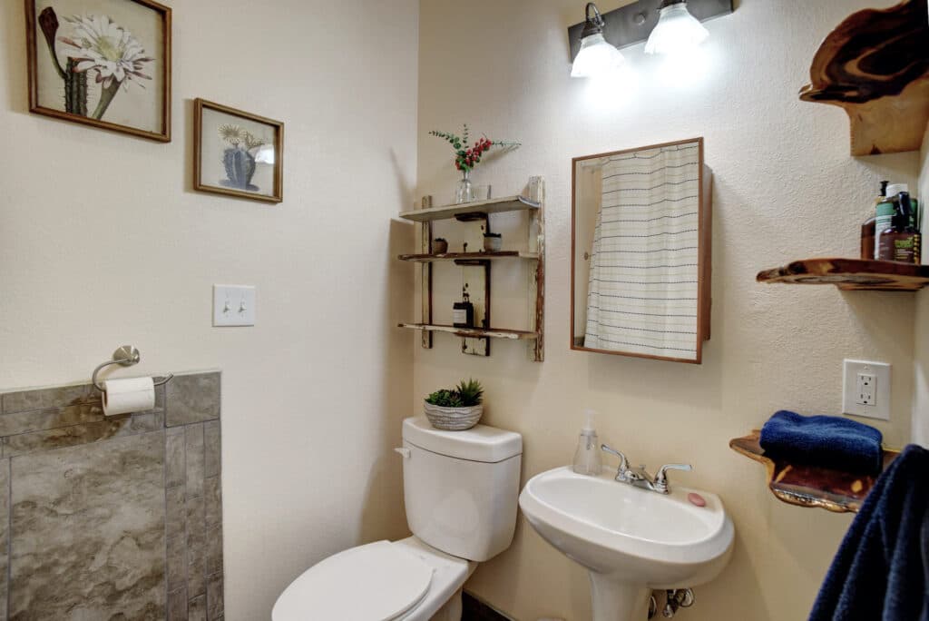 104 Coke Street, Yoakum — public listing photo 28