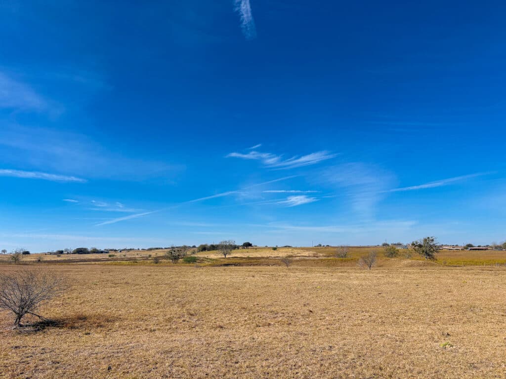 1052 CR 368, Shiner — public listing photo 7