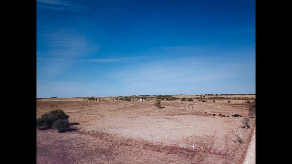 1052 CR 368, Shiner — public listing photo 14