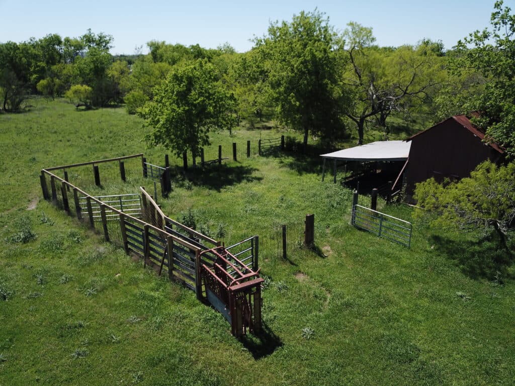 1102 FM 3435, Shiner — public listing photo 19