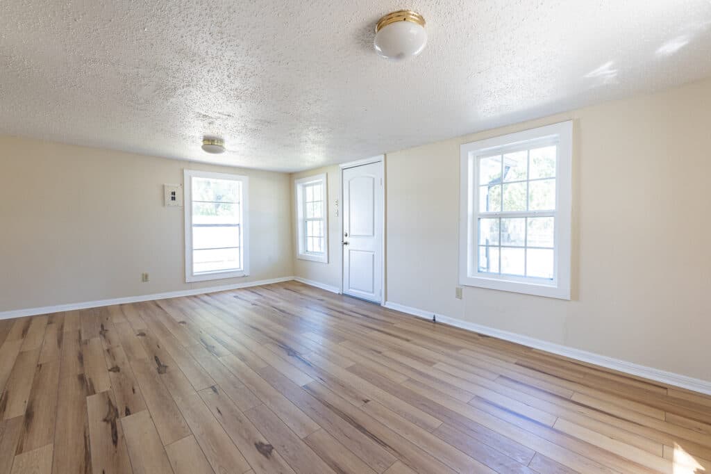 111 W. Park St., Hallettsville — public listing photo 2