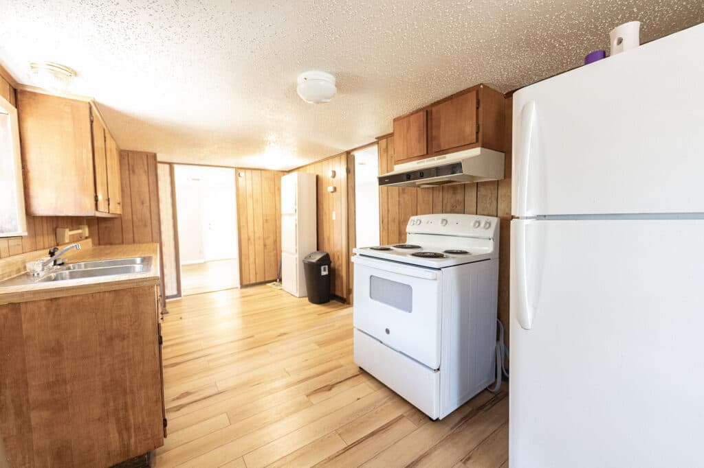 111 W. Park St., Hallettsville — public listing photo 3