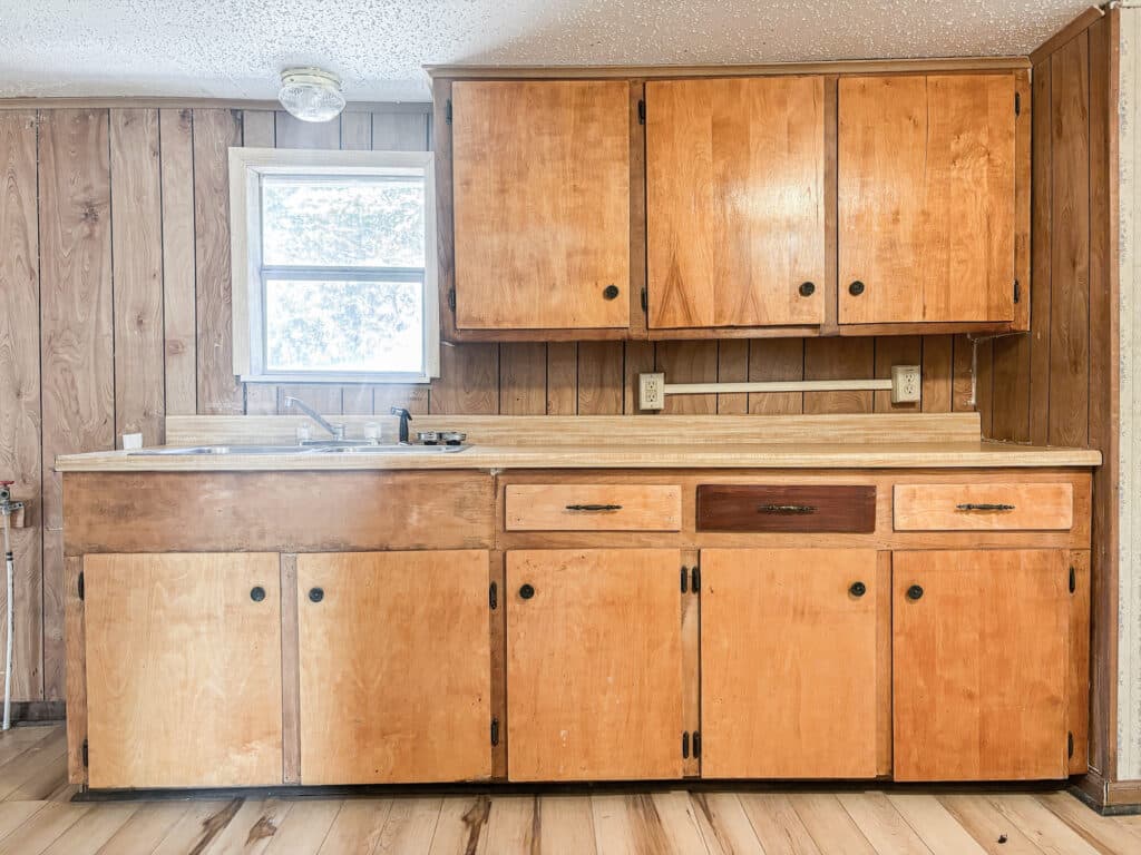 111 W. Park St., Hallettsville — public listing photo 5