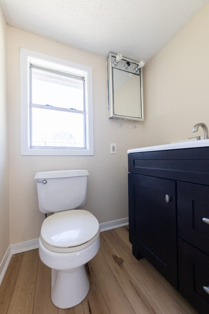 111 W. Park St., Hallettsville — public listing photo 13