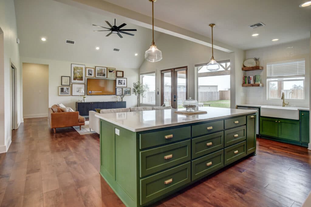 112 Jean Dr., Shiner — public listing photo 12