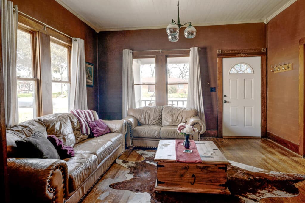 116 S. Ave. E — public listing photo 7