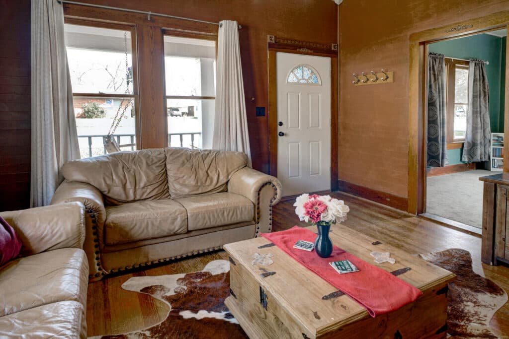 116 S. Ave. E — public listing photo 9