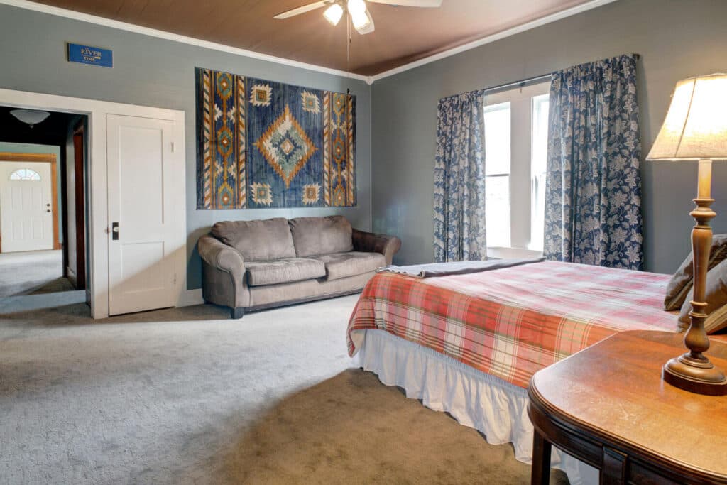 116 S. Ave. E — public listing photo 23