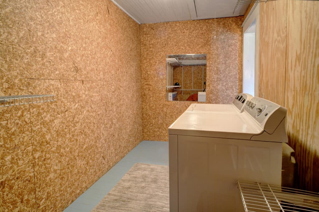 116 S. Ave. E — public listing photo 33