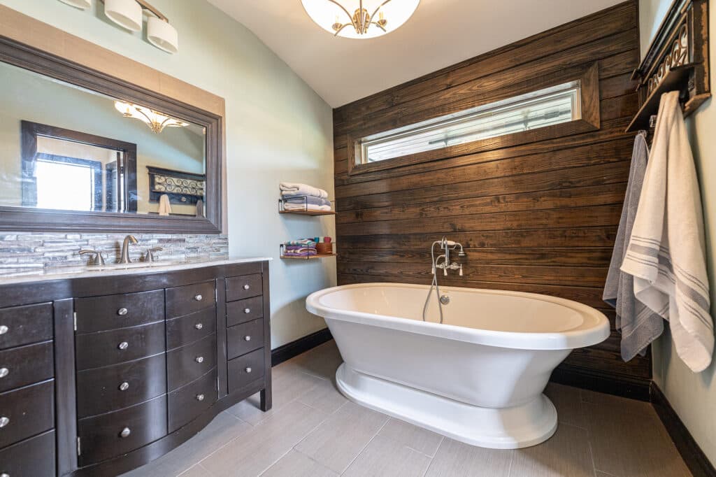 1218 N Ave C, Shiner — public listing photo 15