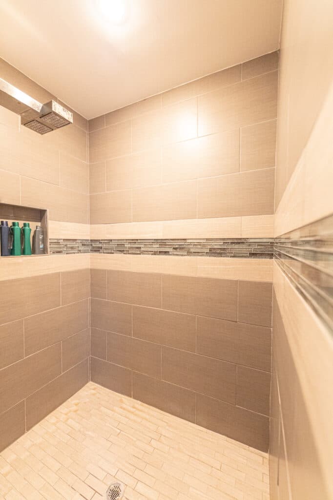 1218 N Ave C, Shiner — public listing photo 17