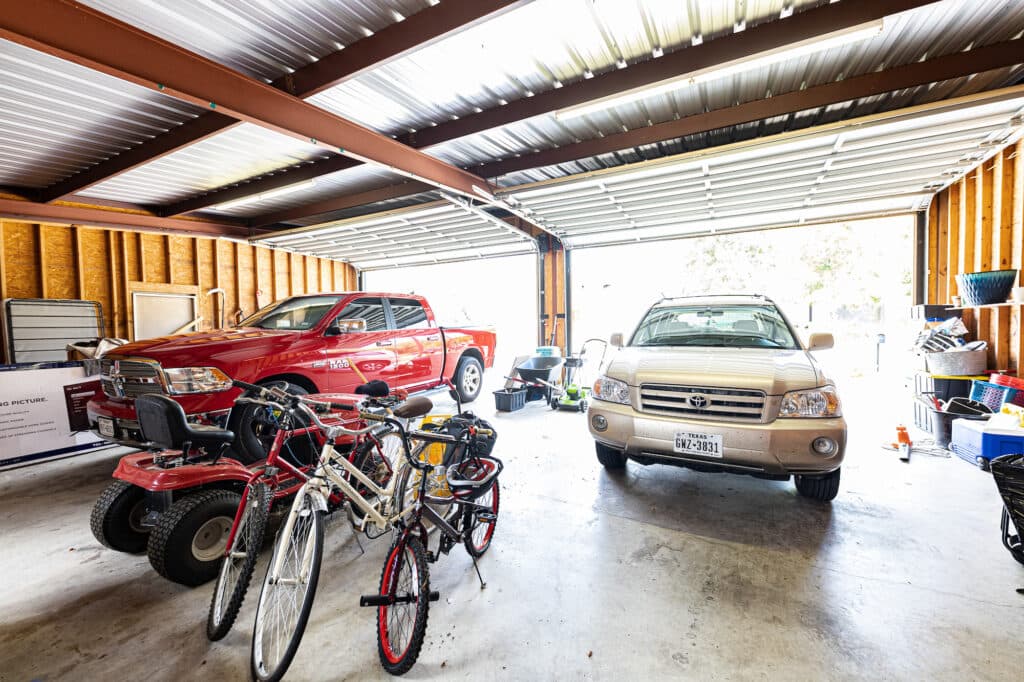 1218 N Ave C, Shiner — public listing photo 27