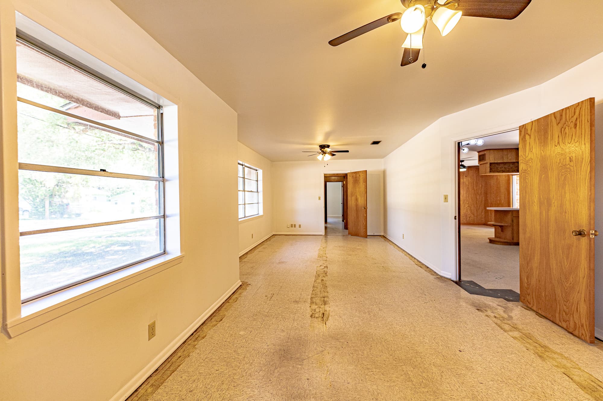 1220 N Ave I, Shiner, TX 77984 — public listing photo 8