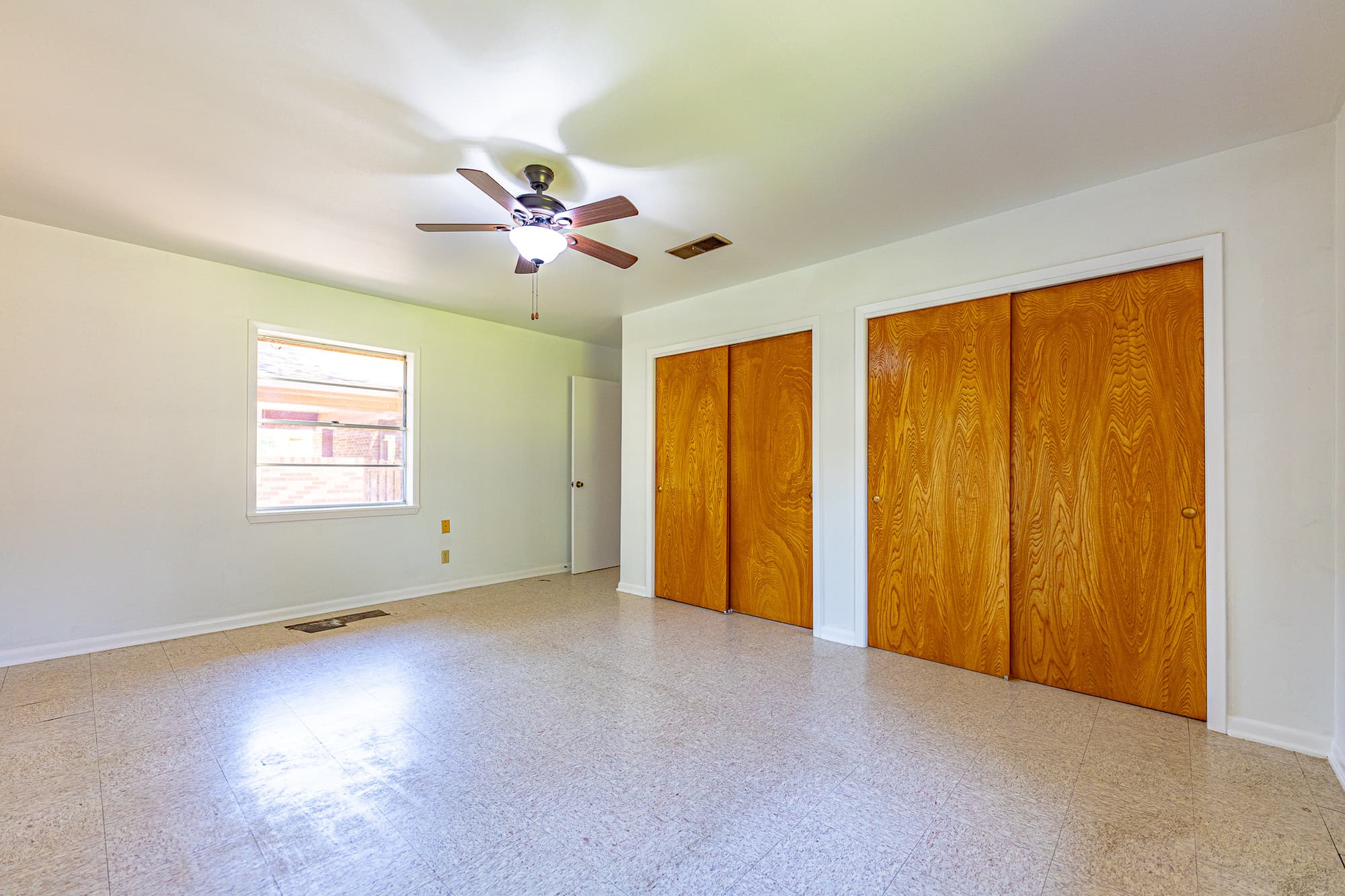 1220 N Ave I, Shiner, TX 77984 — public listing photo 15