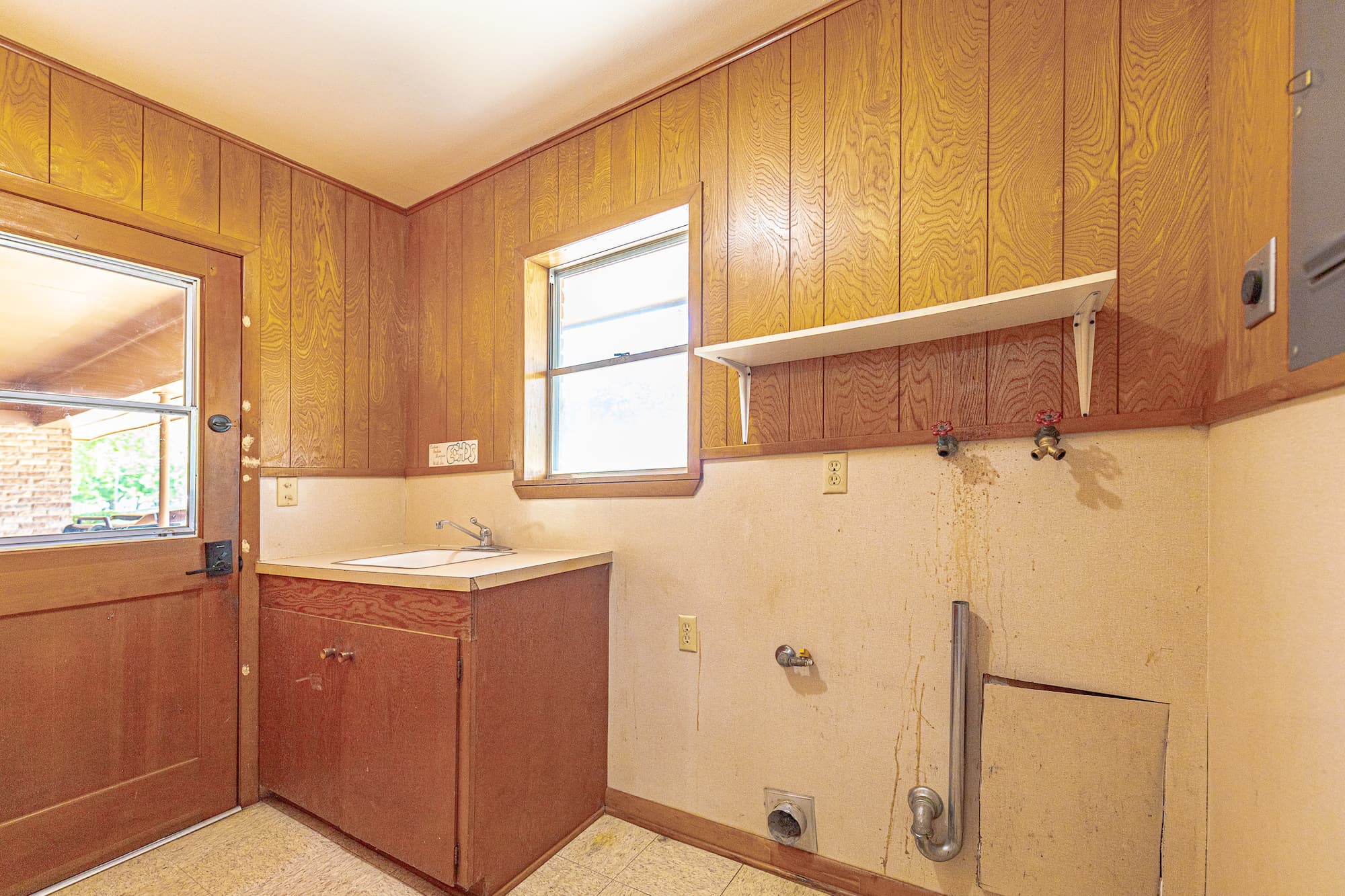 1220 N Ave I, Shiner, TX 77984 — public listing photo 16