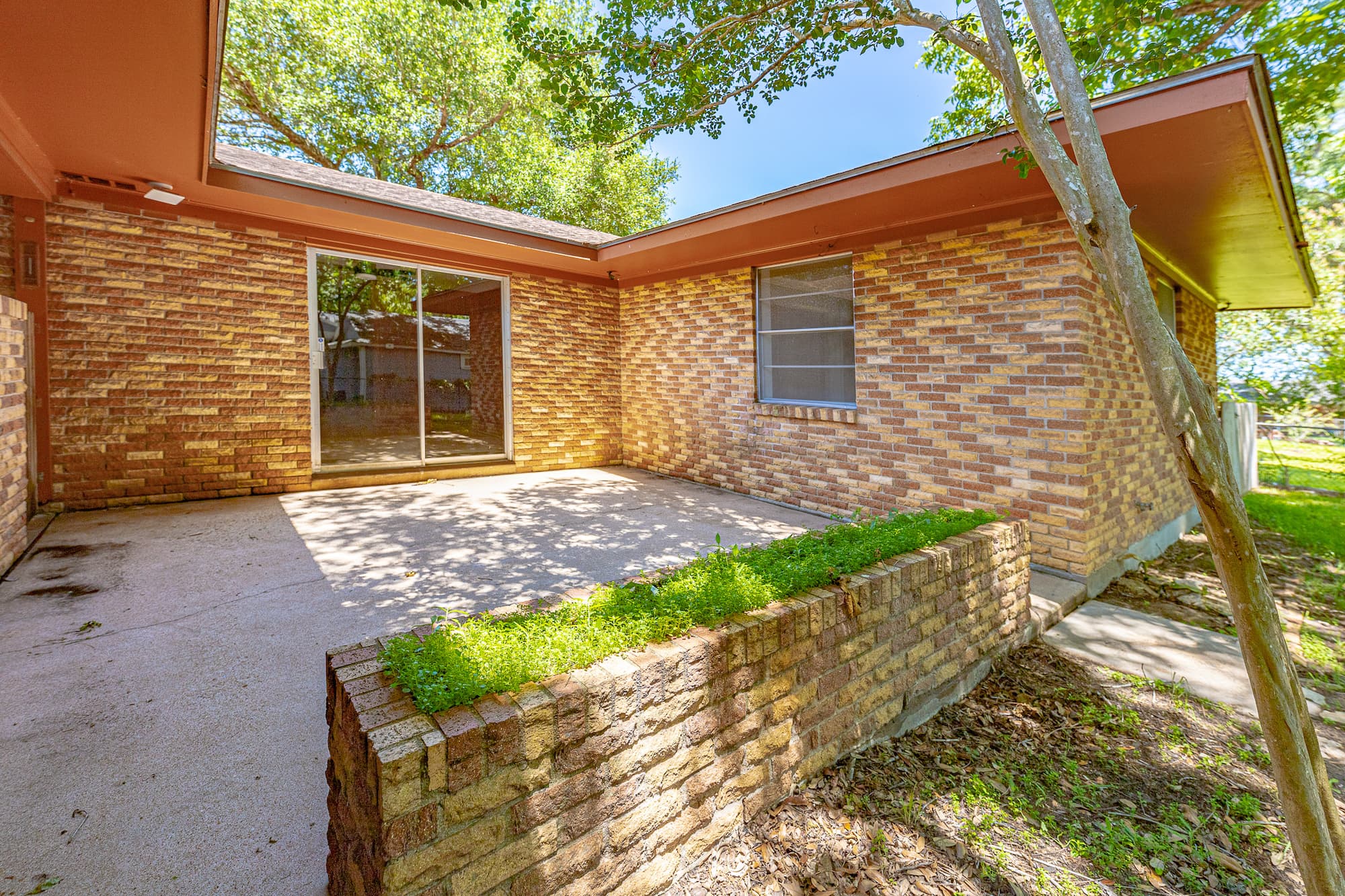 1220 N Ave I, Shiner, TX 77984 — public listing photo 22