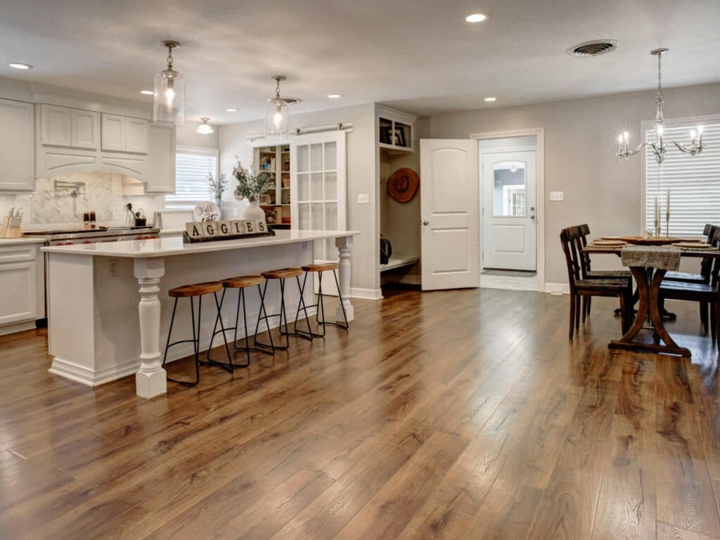 1311 N Ave F Shiner, TX 77984 — public listing photo 17