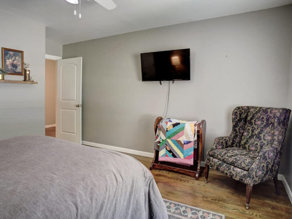 1311 N Ave F Shiner, TX 77984 — public listing photo 27