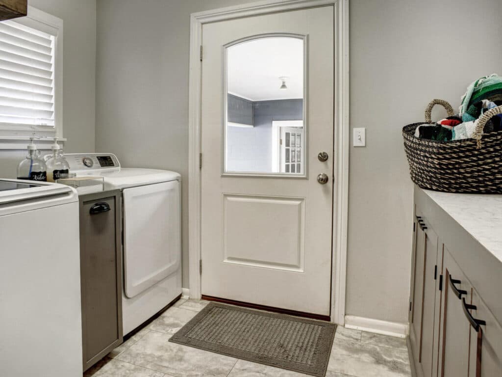 1311 N Ave F Shiner, TX 77984 — public listing photo 33