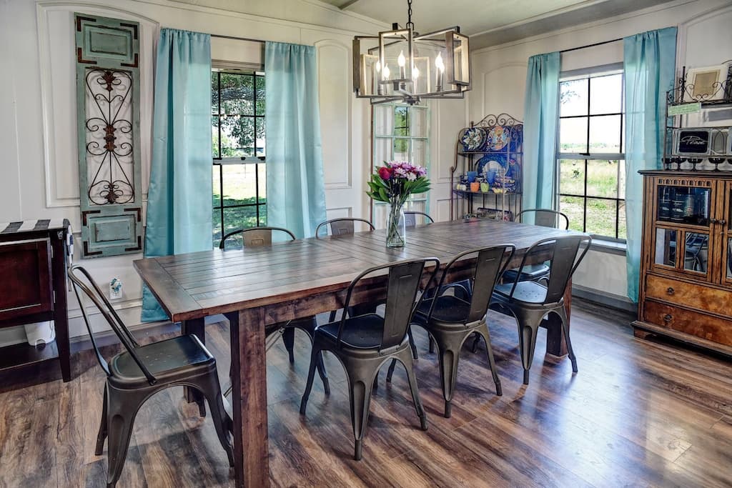 1319 County Road 339, Shiner, TX 77984 — public listing photo 6