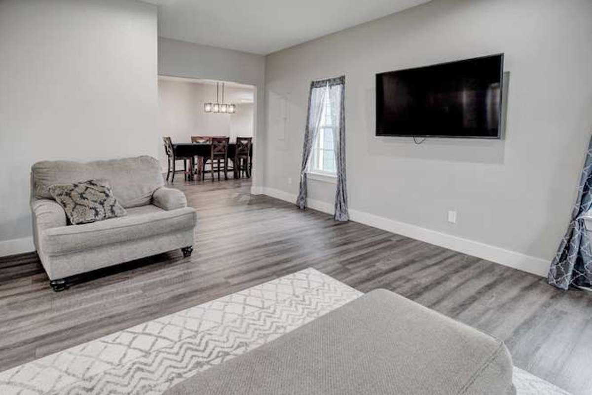 1345 E. Old Hallettsville Rd., Flatonia, TX — public listing photo 7