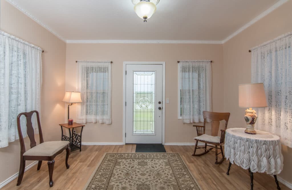 13634 FM 340, Shiner TX 77984 — public listing photo 5