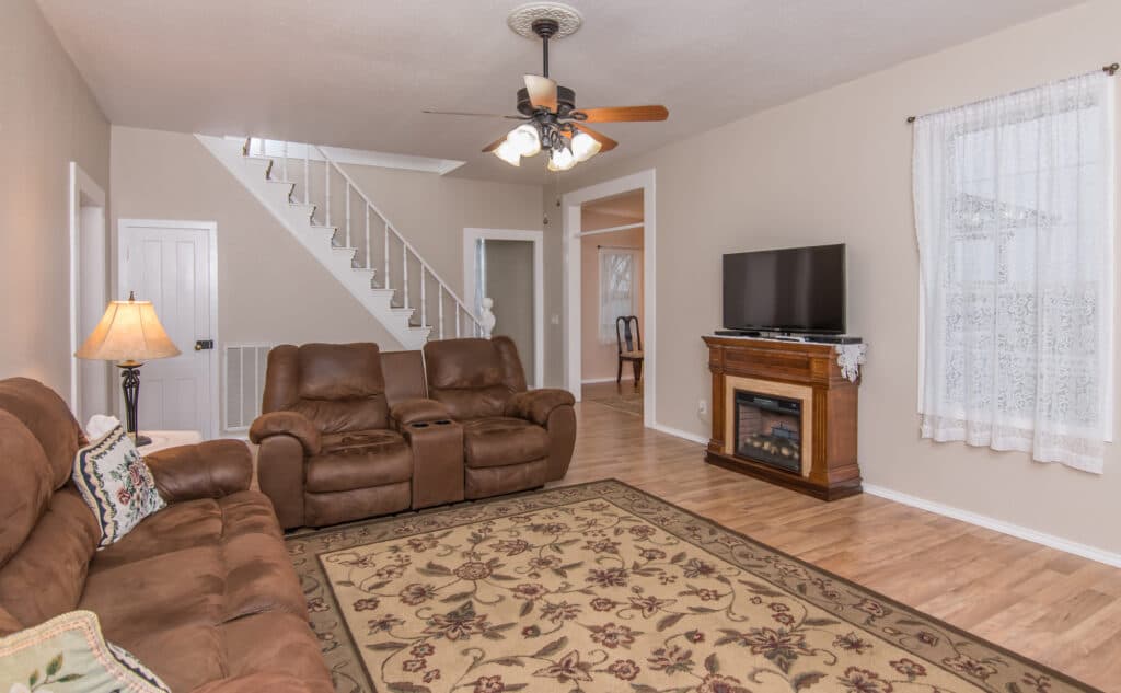 13634 FM 340, Shiner TX 77984 — public listing photo 7