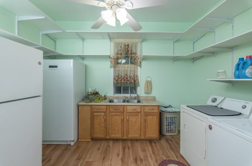13634 FM 340, Shiner TX 77984 — public listing photo 17