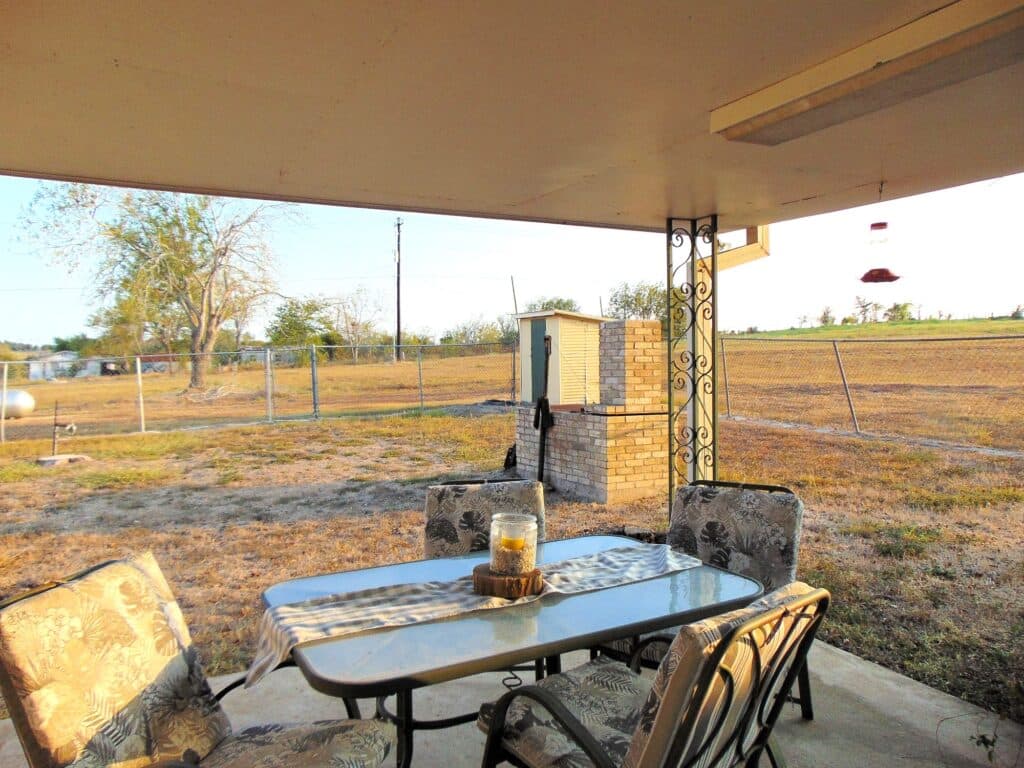 1462 State Hwy 95 S, Shiner — public listing photo 27