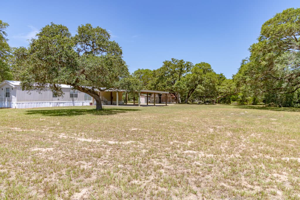 14751 FM 530, Hallettsville TX 77964 — public listing photo 6
