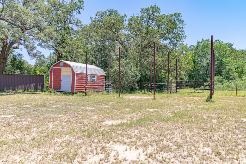14751 FM 530, Hallettsville TX 77964 — public listing photo 20