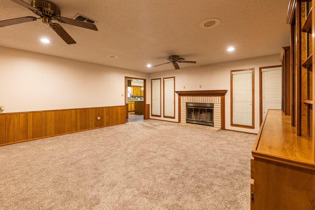 1709 Cody Dr., Shiner — public listing photo 4
