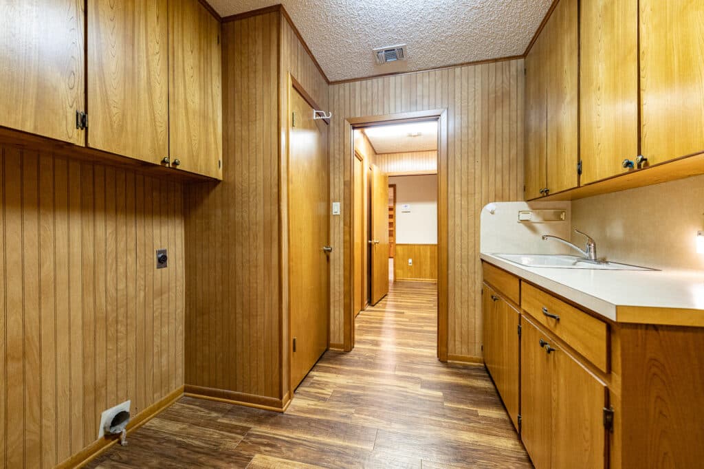 1709 Cody Dr., Shiner — public listing photo 15