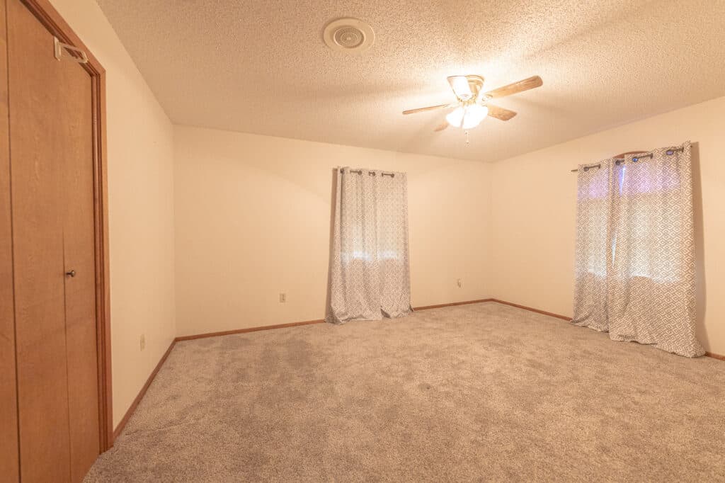 1709 Cody Dr., Shiner — public listing photo 19