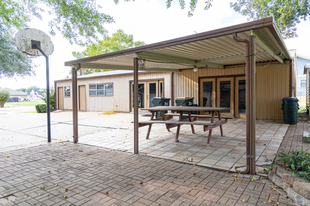 1709 Cody Dr., Shiner — public listing photo 22