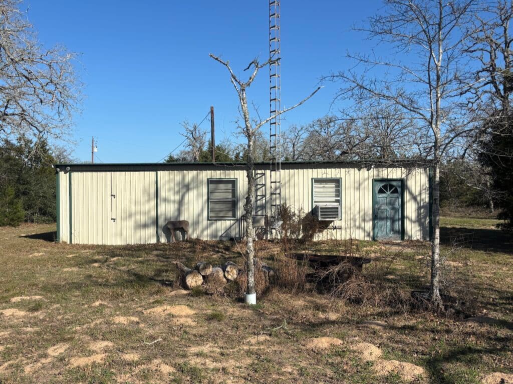 1873 CR 136A, Hallettsville, TX 77964 — public listing photo 5