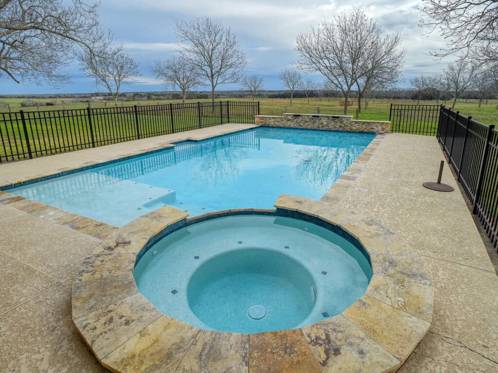 198 CR 310, Yoakum TX — public listing photo 14