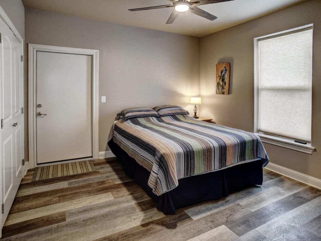 198 CR 310, Yoakum TX — public listing photo 22