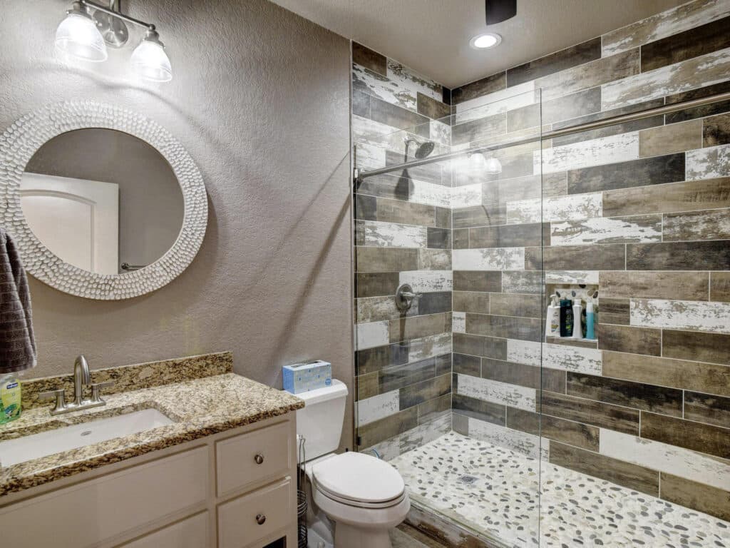 198 CR 310, Yoakum TX — public listing photo 24