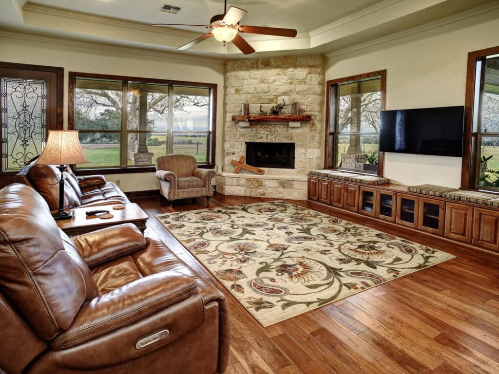 198 CR 310, Yoakum TX — public listing photo 41