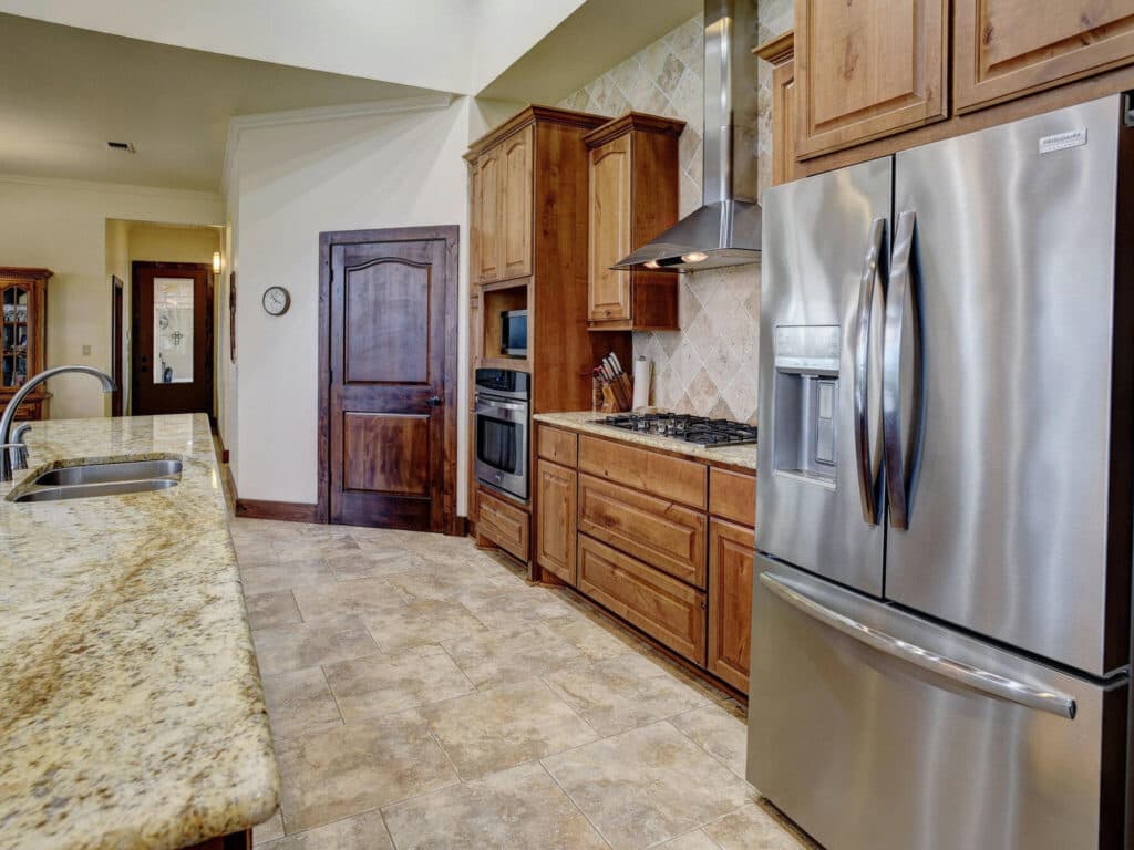 198 CR 310, Yoakum TX — public listing photo 47